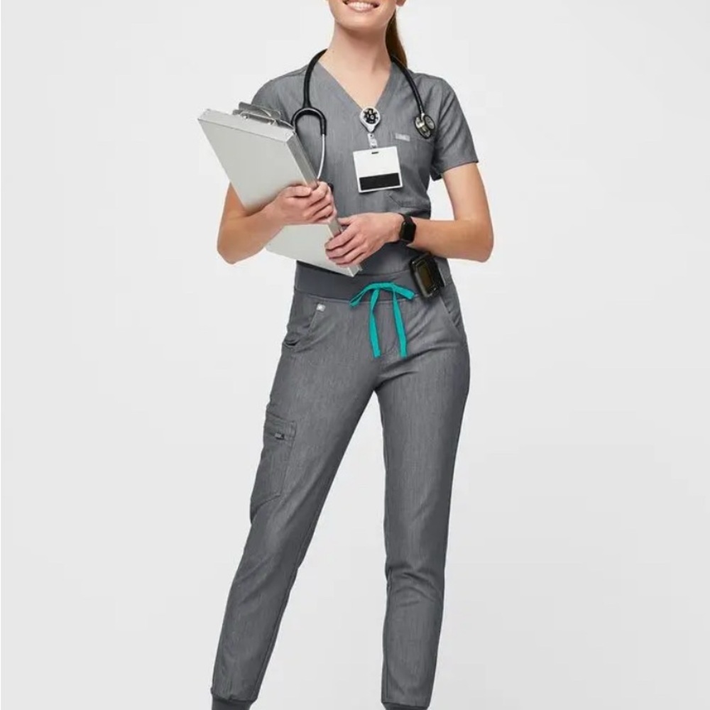 Figs Zamora Graphite Women's Scrub Pants sz small / P